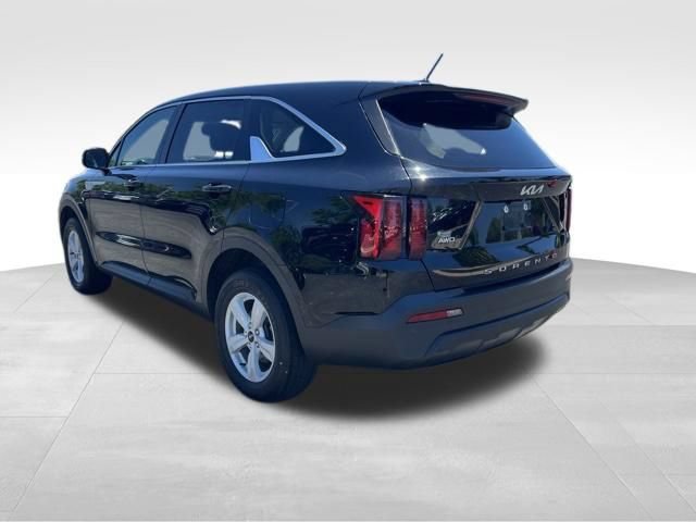 Used 2022 Kia Sorento LX AWD/4WD image 6
