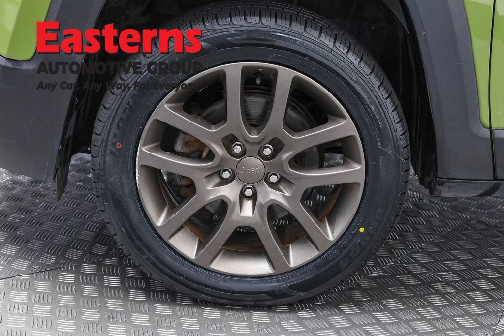 Used 2016 Jeep Renegade 75th Anniversary AWD/4WD image 33