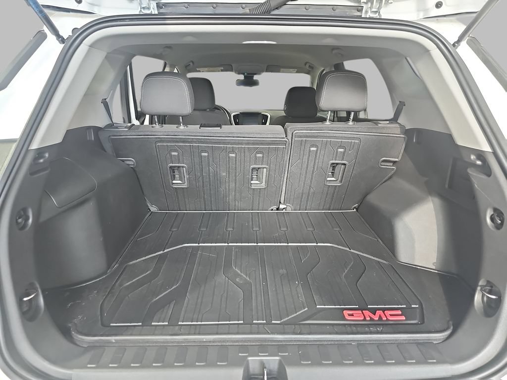 Used 2023 GMC Terrain SLE w/ LPO, Floor Liner Package AWD/4WD image 15