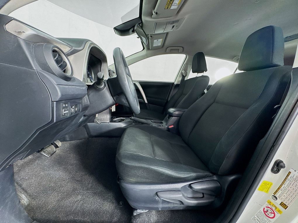 Used 2017 Toyota RAV4 LE image 15
