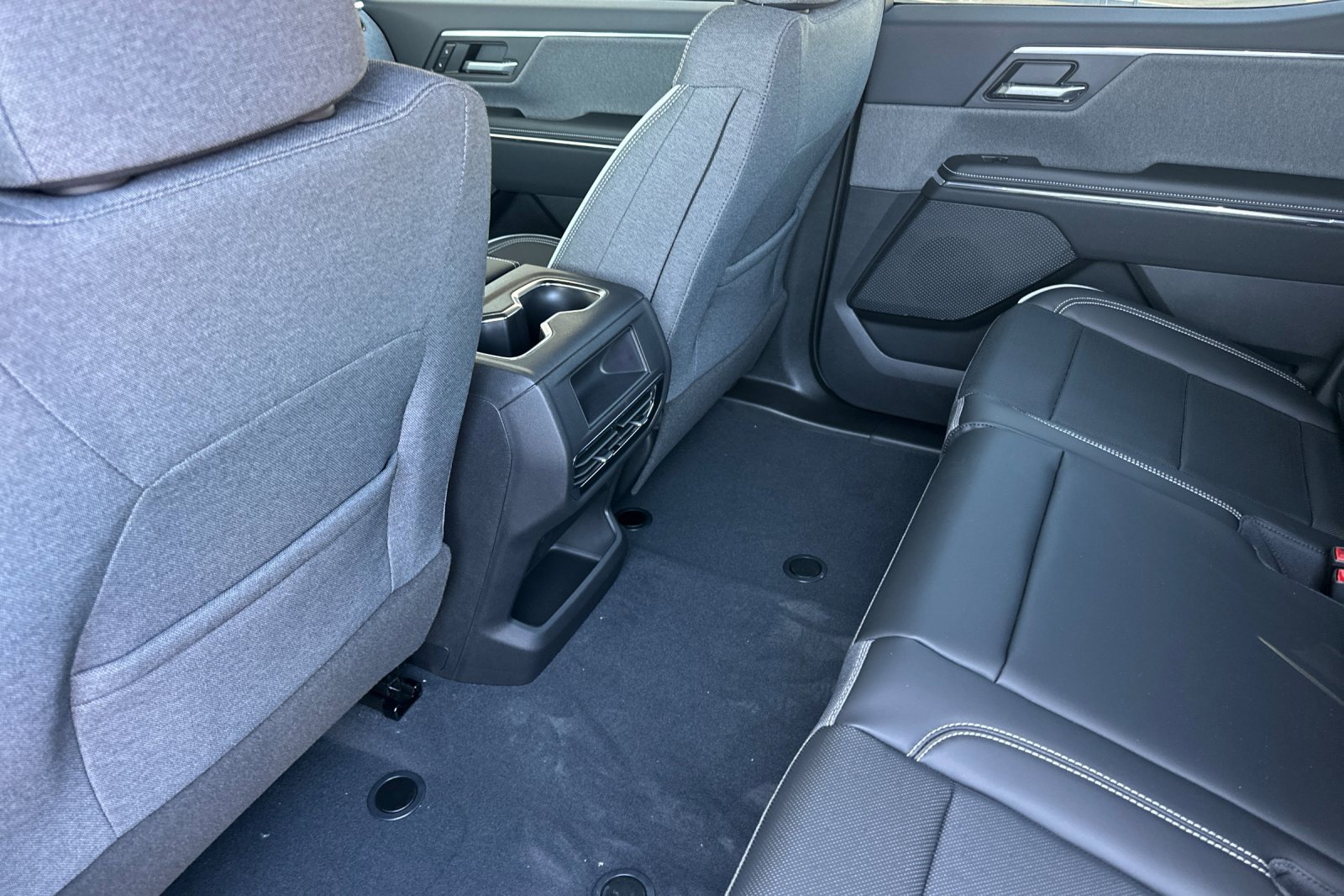 New 2026 GMC Sierra EV Elevation image 10