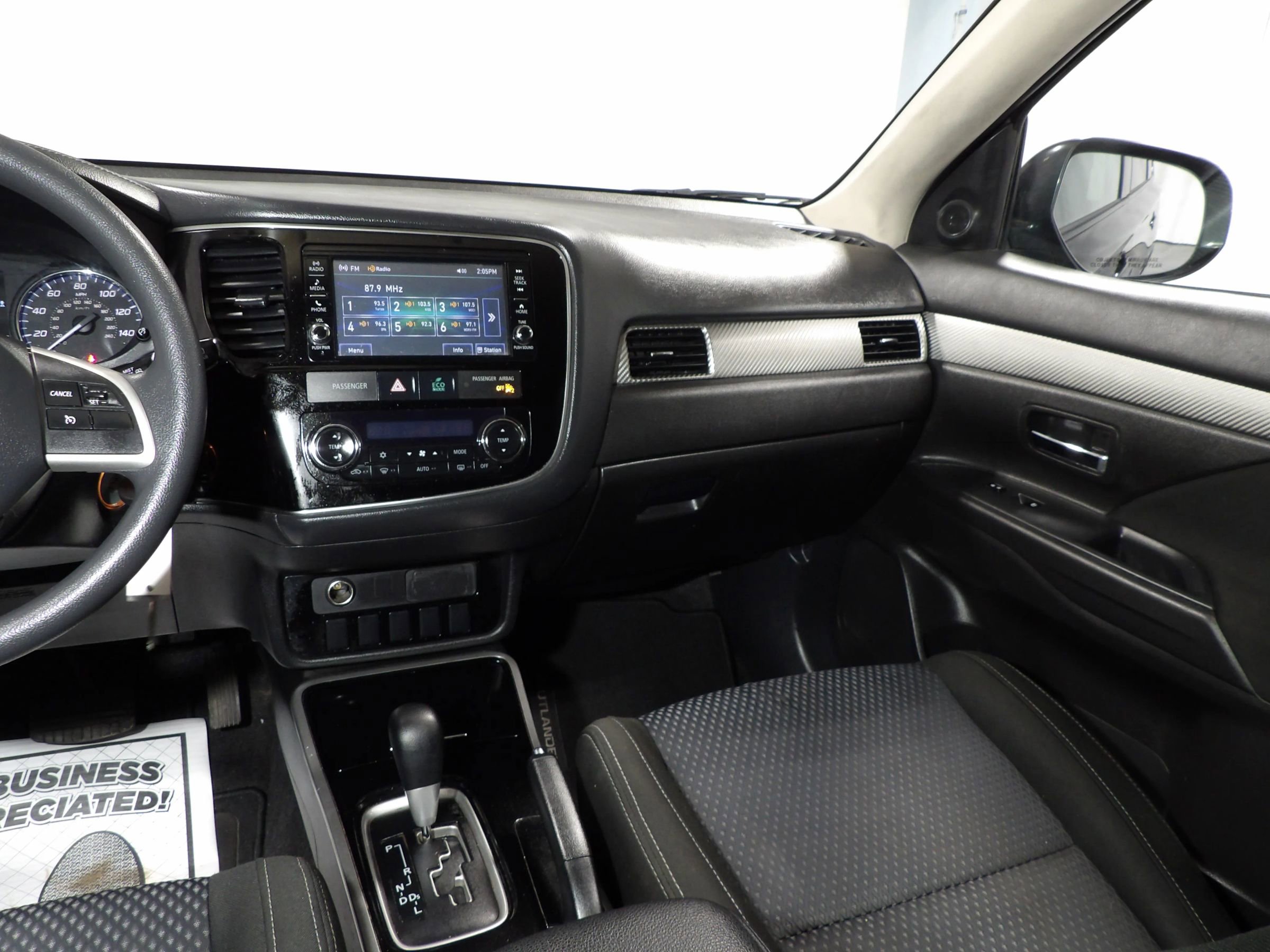 Used 2018 Mitsubishi Outlander ES image 14