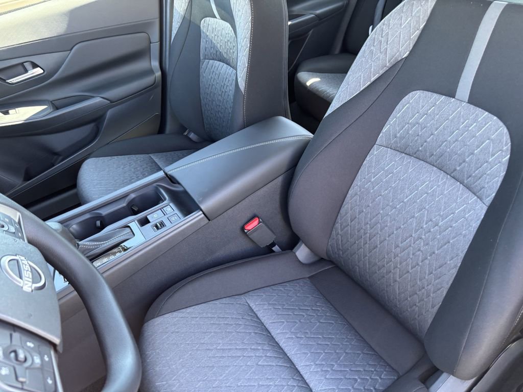 New 2026 Nissan Sentra SV w/ Floor Mat Package FWD image 15