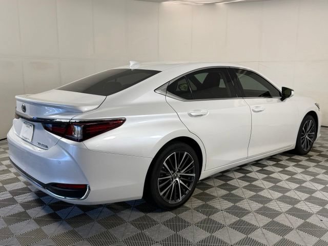 Certified 2023 Lexus ES 300h w/ Premium Package FWD image 9