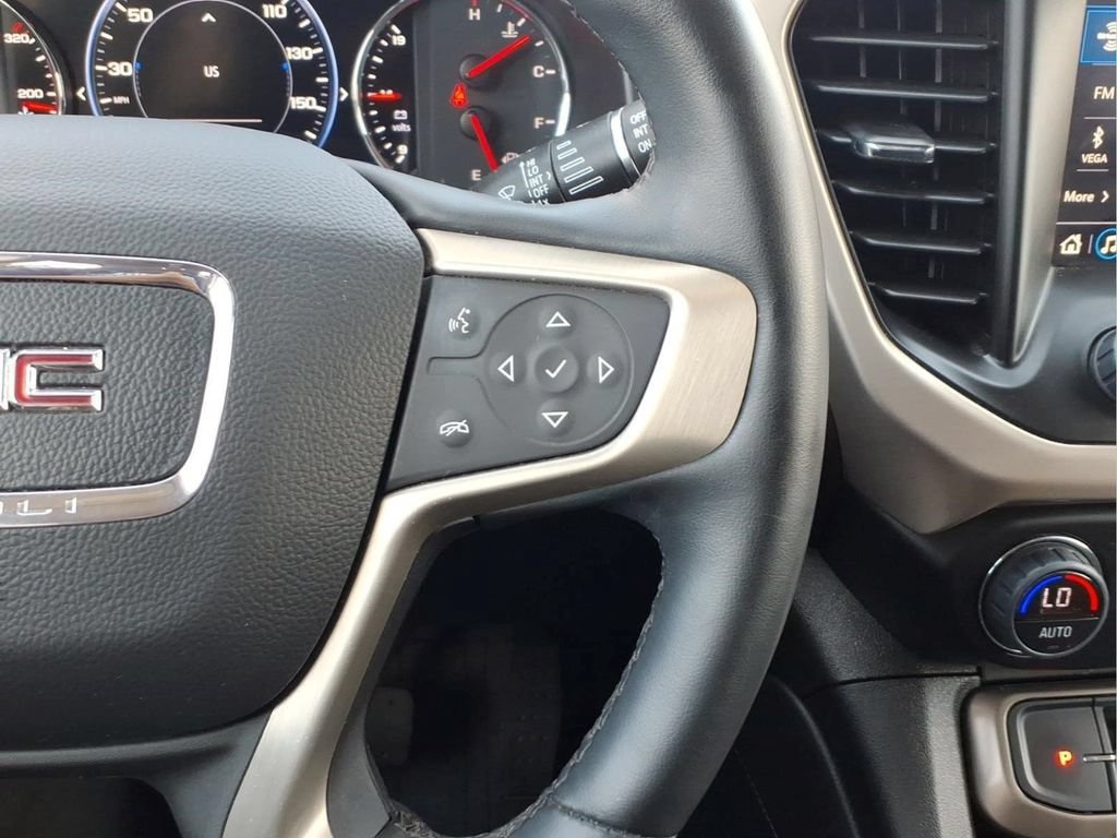 Used 2023 GMC Acadia Denali w/ Denali Ultimate Package FWD image 25