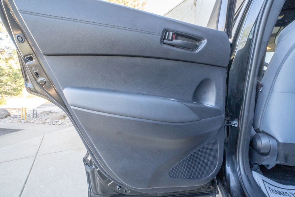 Used 2025 Toyota Corolla Cross AWD Hybrid image 16