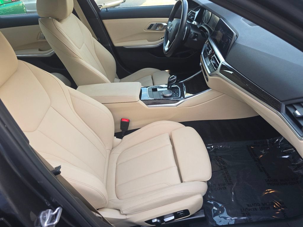 Used 2021 BMW 330i Sedan w/ Convenience Package RWD image 18