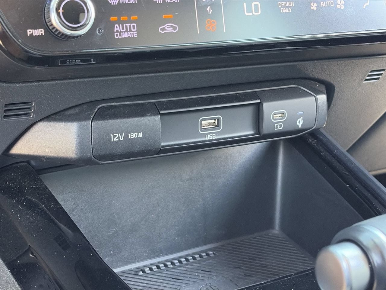 Certified 2024 Kia Niro EX FWD image 27