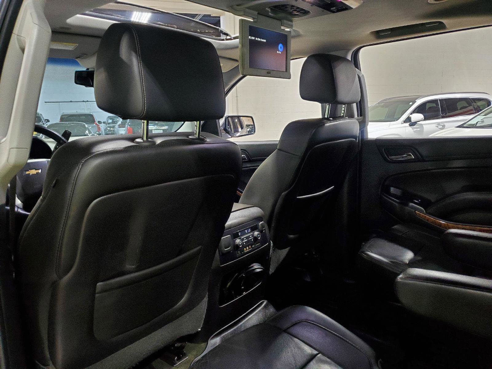Used 2015 Chevrolet Suburban LTZ image 30