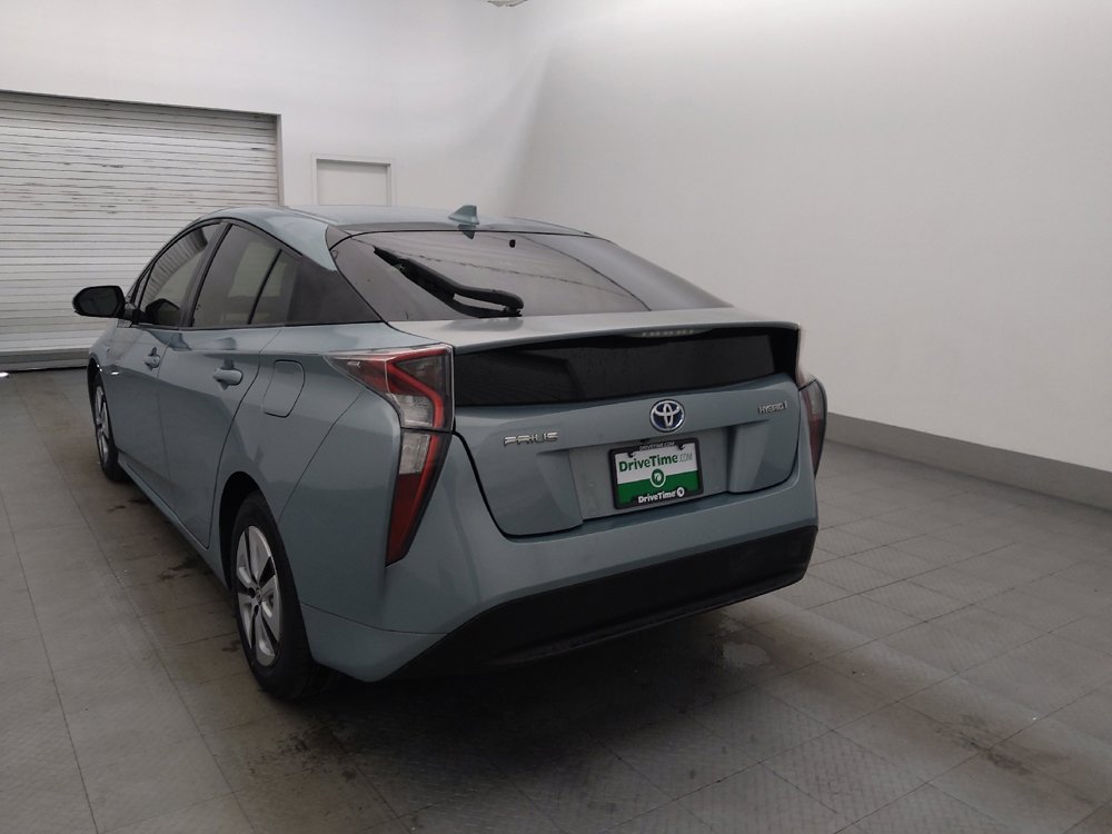 Used 2017 Toyota Prius Three w/ Advanced Technology Package FWD image 5