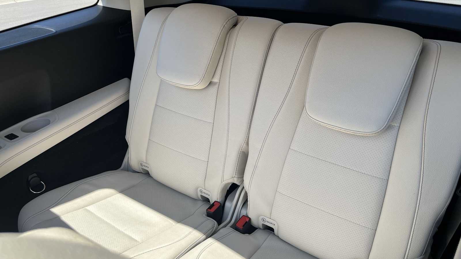 Used 2022 Mercedes-Benz GLS 450 4MATIC image 33