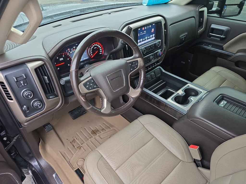 Used 2016 GMC Sierra 3500 Denali w/ Duramax Plus Package image 10