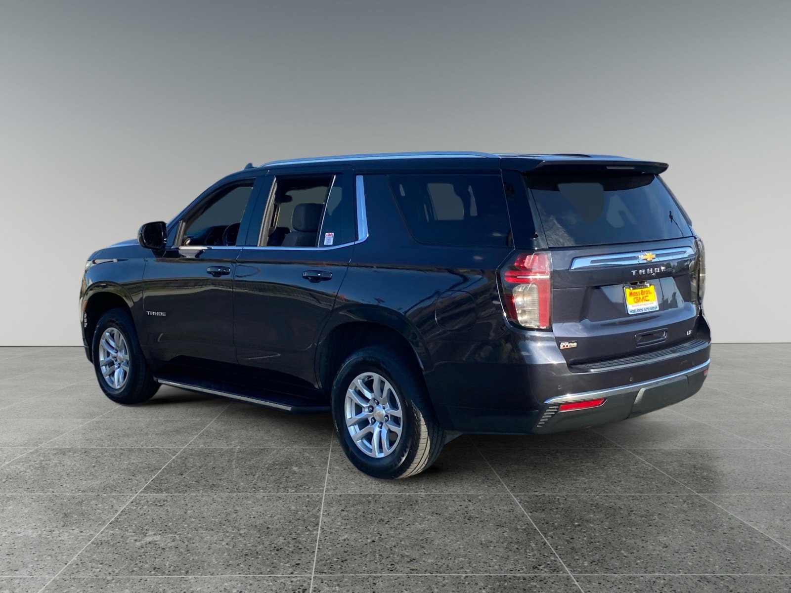 Used 2024 Chevrolet Tahoe LT RWD image 3