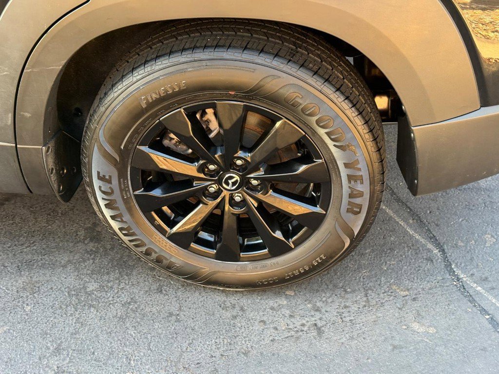 Used 2025 MAZDA CX-50 AWD 2.5 S w/ Premium Package image 8