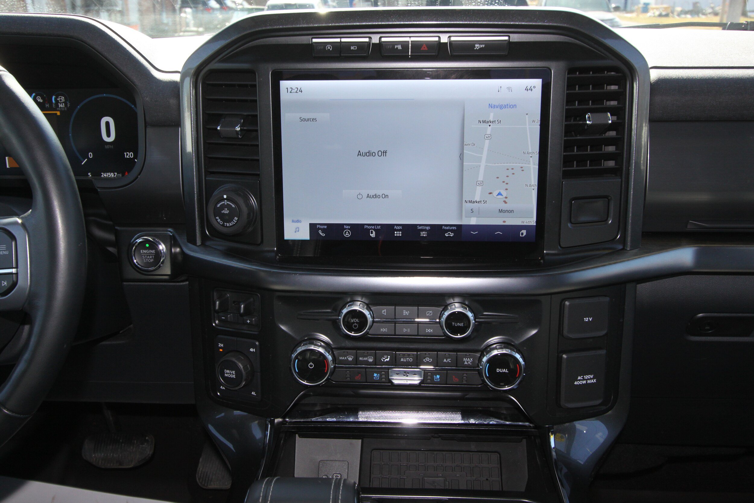 Used 2023 Ford F150 Lariat w/ Equipment Group 502A High AWD/4WD image 13