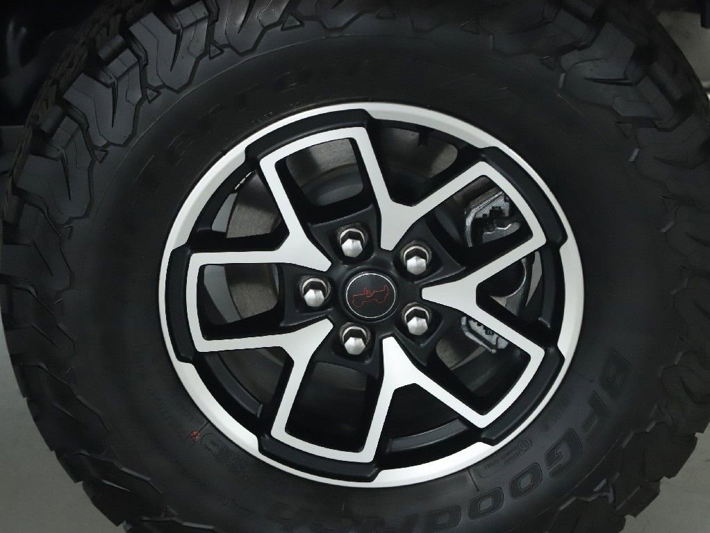 Used 2026 Jeep Wrangler Unlimited Rubicon w/ Technology Group AWD/4WD image 40