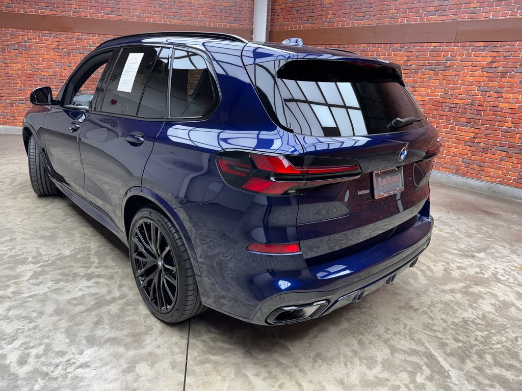 Used 2026 BMW X5 xDrive40i w/ M Sport Package AWD/4WD image 2