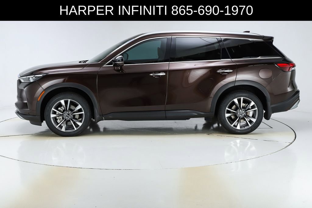 Used 2022 INFINITI QX60 Luxe w/ Cargo Package FWD image 2