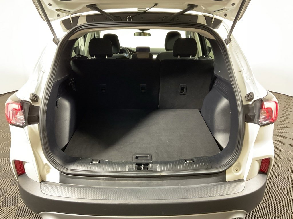 Used 2022 Ford Escape SE image 13
