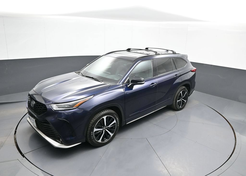 Used 2021 Toyota Highlander XSE AWD/4WD image 36