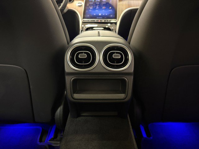 Used 2024 Mercedes-Benz C 300 4MATIC Sedan image 14