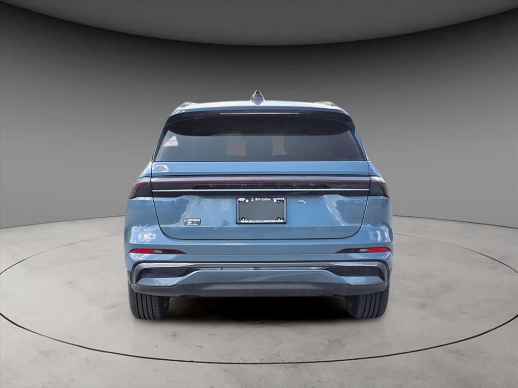 New 2025 Lincoln Nautilus Reserve w/ Jet Appearance Package AWD/4WD image 7