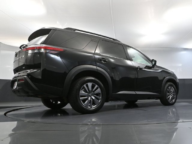 Used 2024 Nissan Pathfinder SV FWD image 45