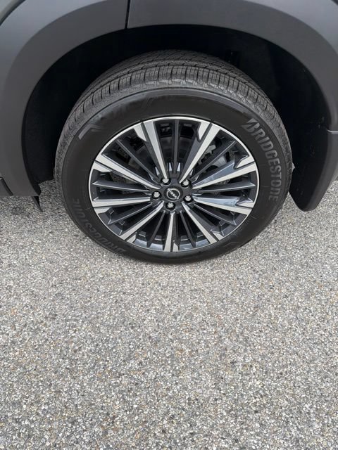 New 2026 Nissan Pathfinder Platinum AWD/4WD image 9