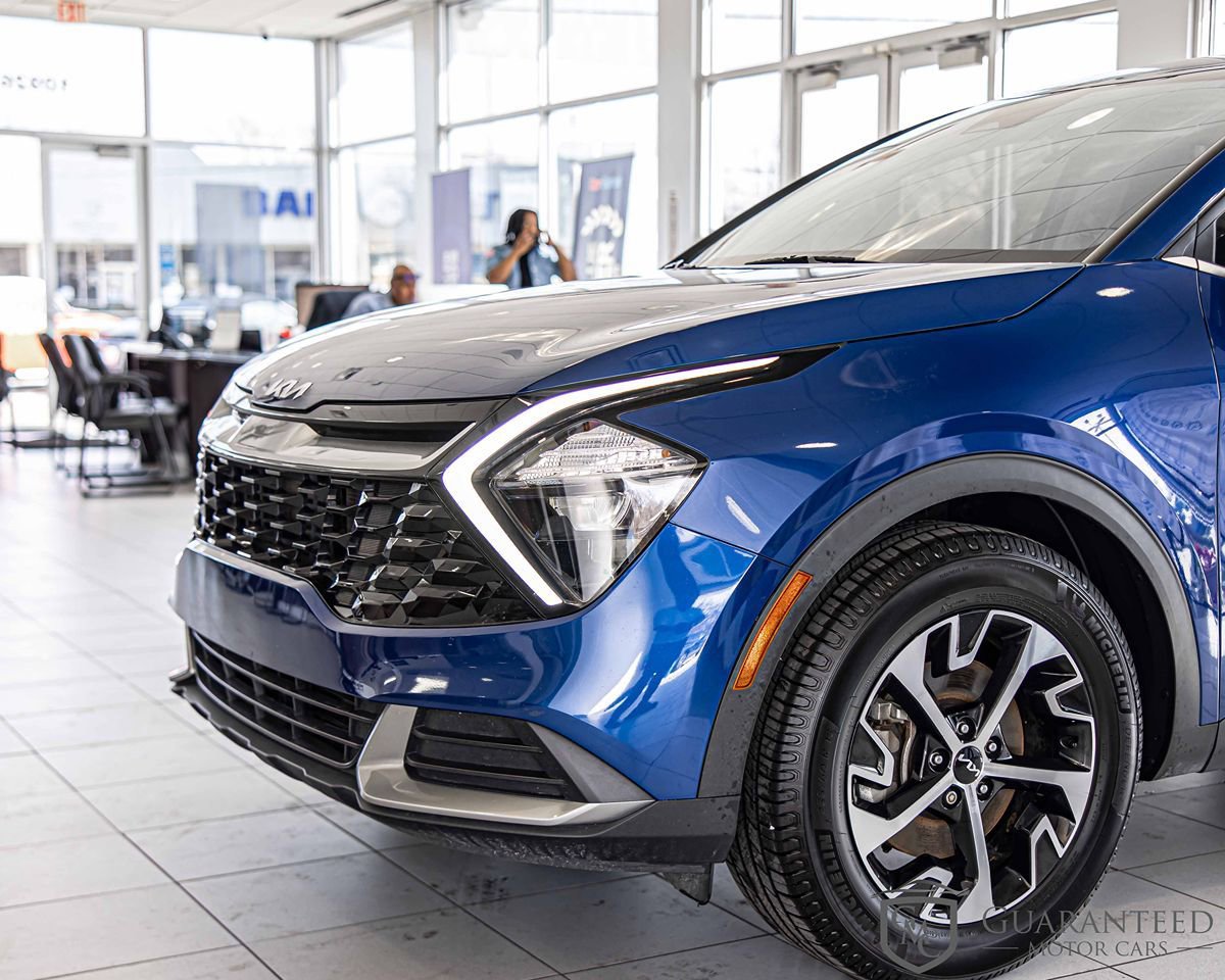 Used 2023 Kia Sportage EX FWD image 5