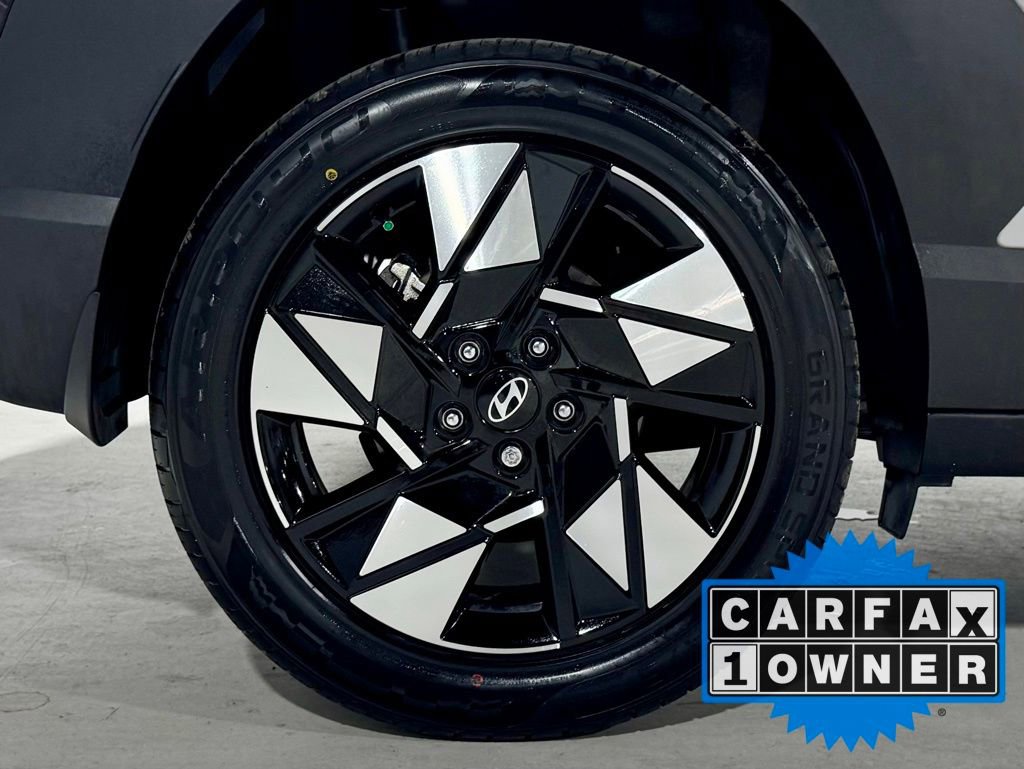 Used 2025 Hyundai Kona SEL image 30