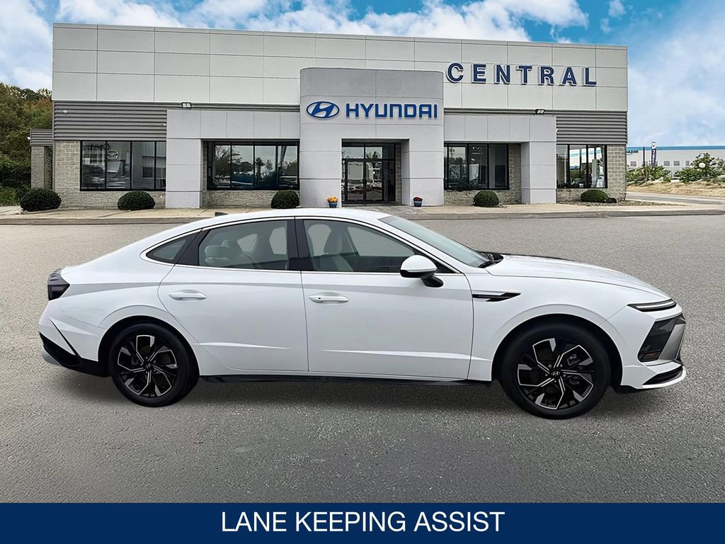 Certified 2024 Hyundai Sonata SEL FWD image 10