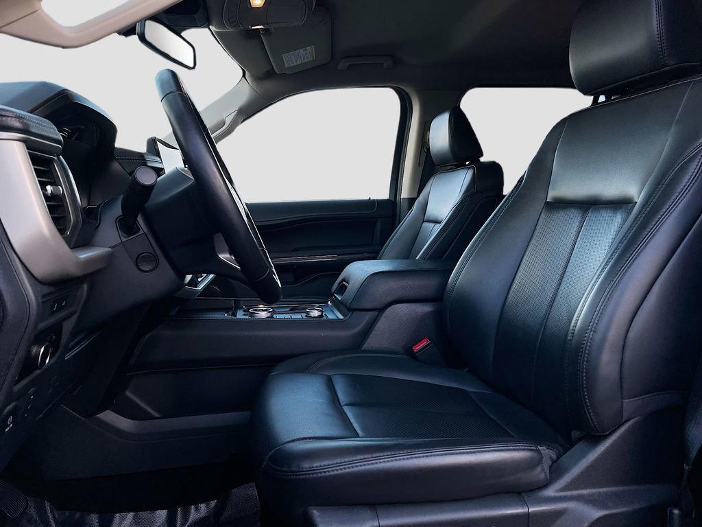 Used 2023 Ford Expedition Max XLT image 20