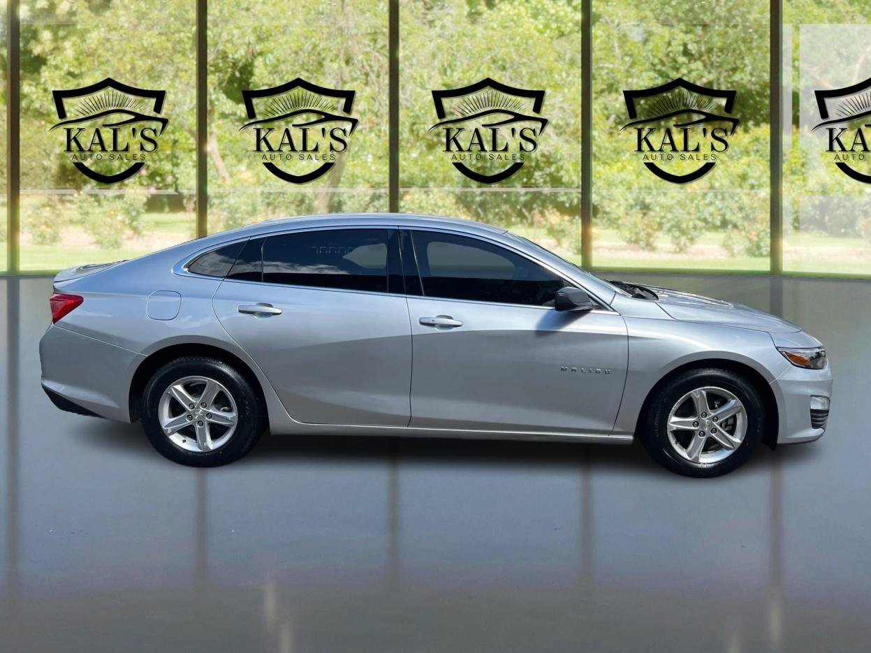 Used 2020 Chevrolet Malibu LS FWD image 4