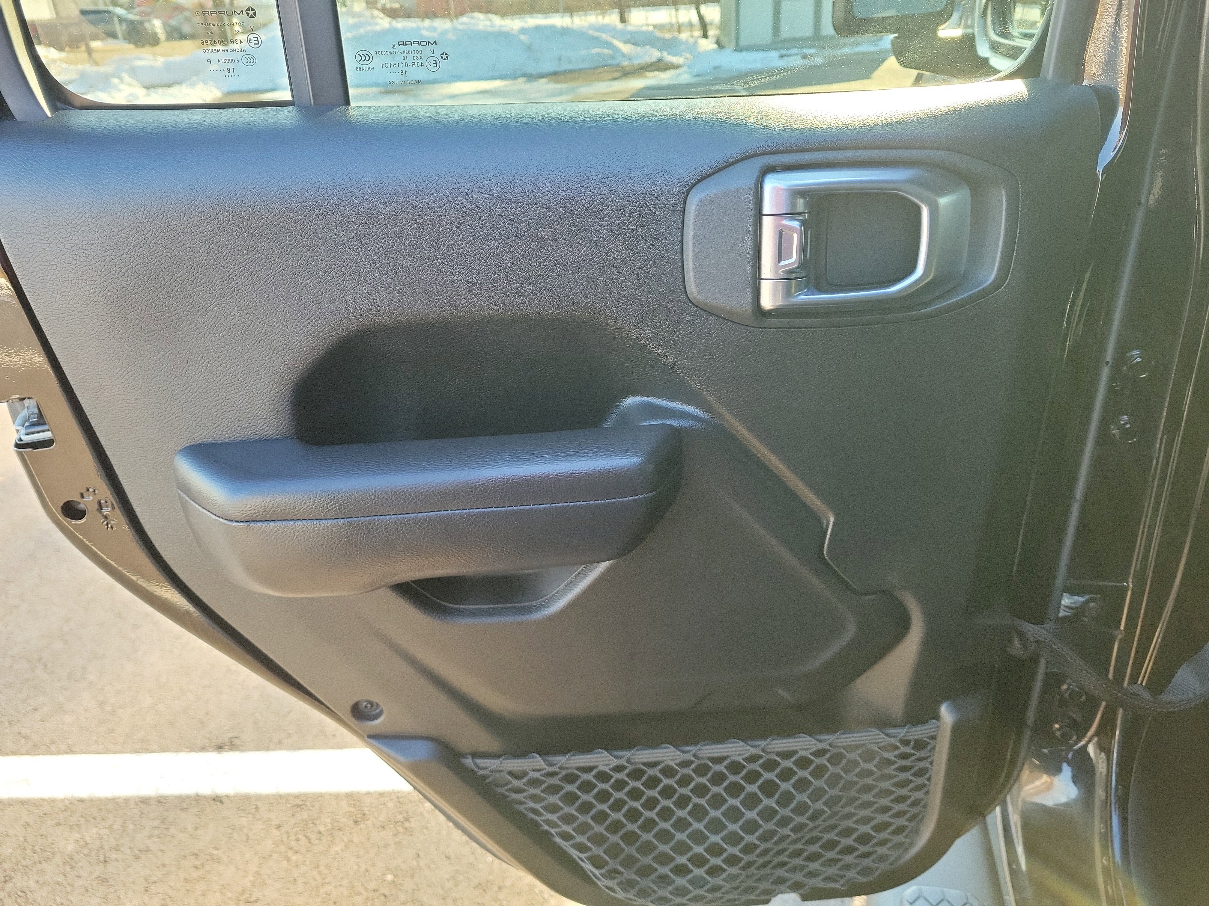 Used 2018 Jeep Wrangler Unlimited Sport S image 10