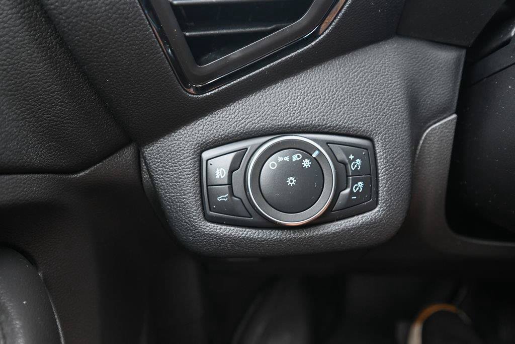 Used 2019 Ford Escape Titanium AWD/4WD image 40