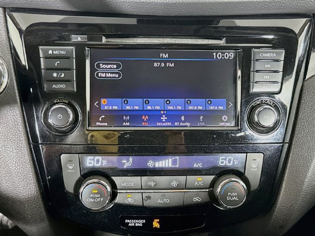Used 2021 Nissan Rogue Sport SV FWD image 15