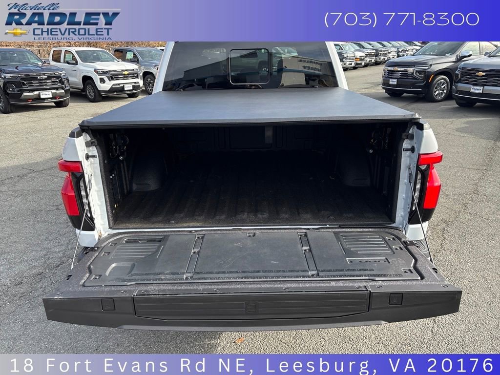 Used 2025 Ford F150 Lightning Lariat image 12