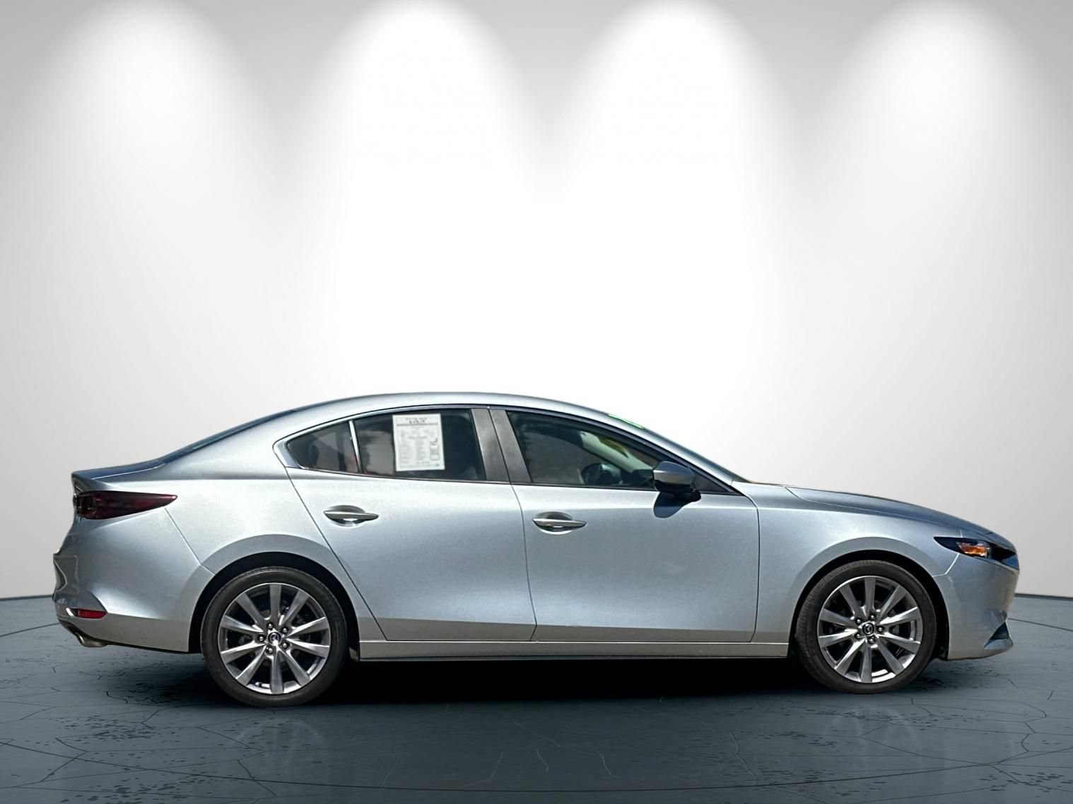 Used 2020 MAZDA MAZDA3 Sedan w/ Select Package FWD image 3