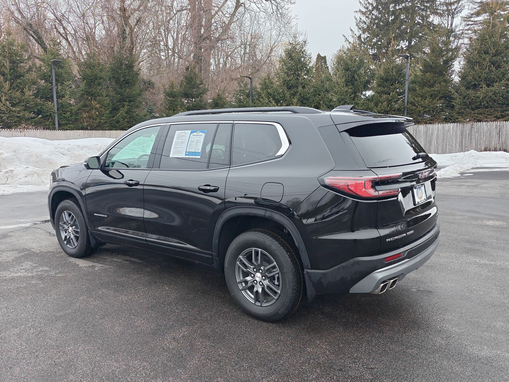 Used 2025 GMC Acadia Elevation w/ LPO, Floor Liner Package image 3