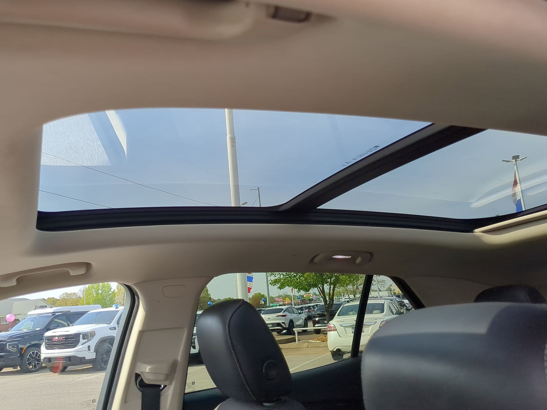 Used 2022 Buick Envision Preferred FWD image 19