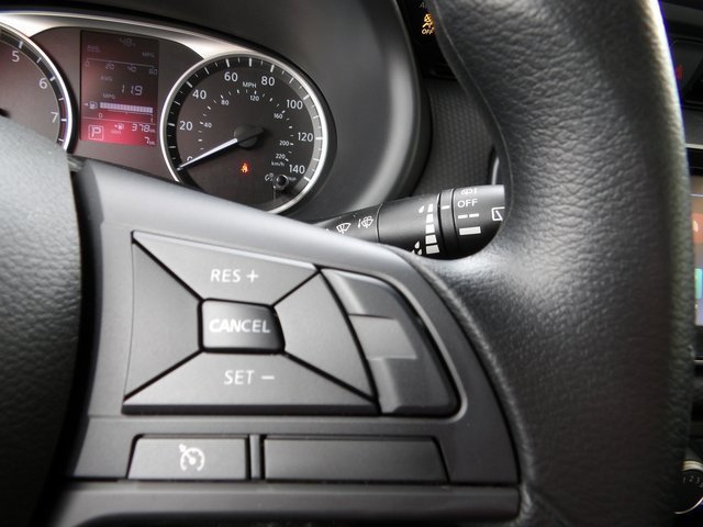 Used 2025 Nissan Kicks Play S image 26