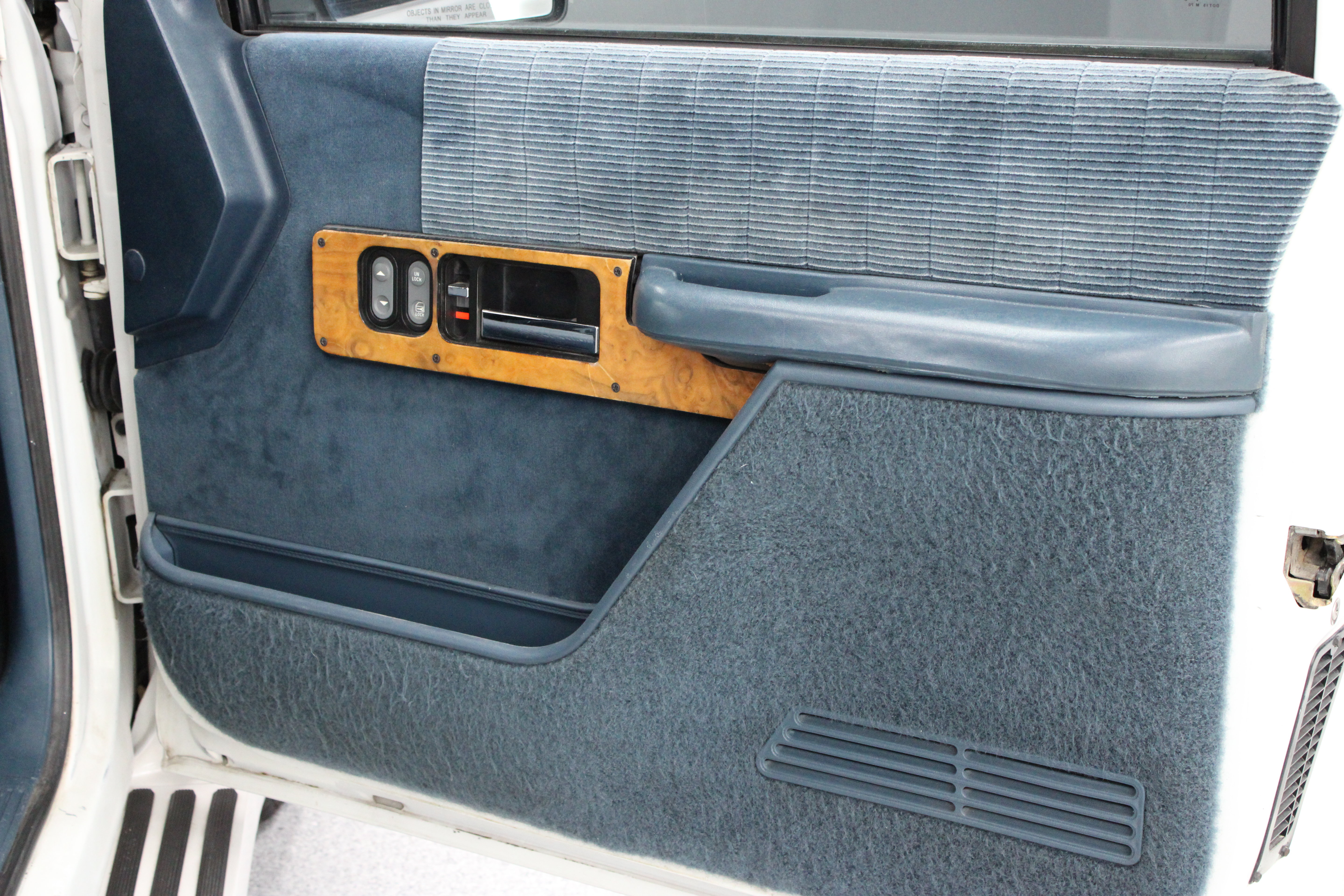 Used 1990 Chevrolet Silverado 1500 2WD Extended Cab image 17