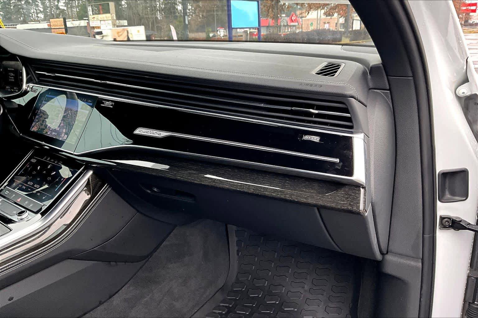 Used 2025 Audi Q7 2.0T Premium Plus w/ Premium Plus Package AWD/4WD image 19