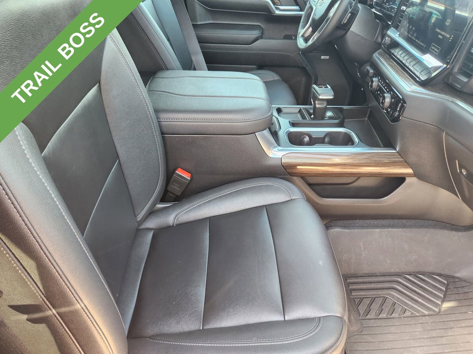 Used 2023 Chevrolet Silverado 1500 LT Trail Boss w/ Convenience Package II image 15