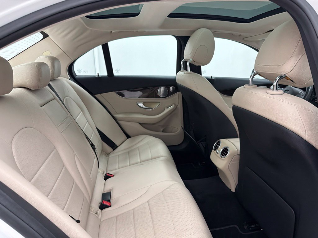 Used 2015 Mercedes-Benz C 300 4MATIC Sedan image 29