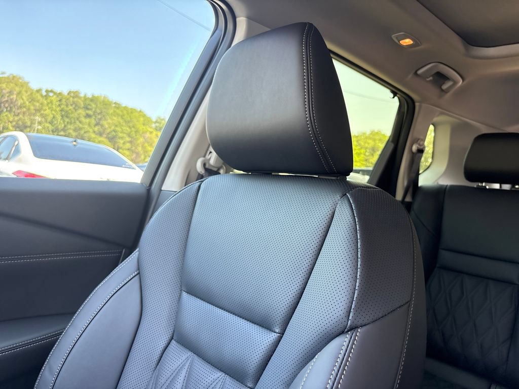 New 2026 Nissan Rogue Platinum AWD/4WD image 7