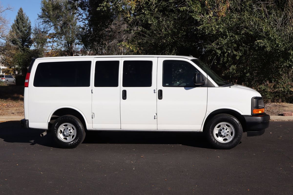 Used 2017 Chevrolet Express 2500 LS image 3