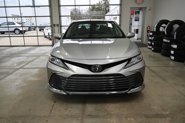 Used 2023 Toyota Camry XLE w/ Cold Weather Package image 2