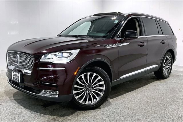 Used 2020 Lincoln Aviator Reserve w/ Equipment Group 201A image 3