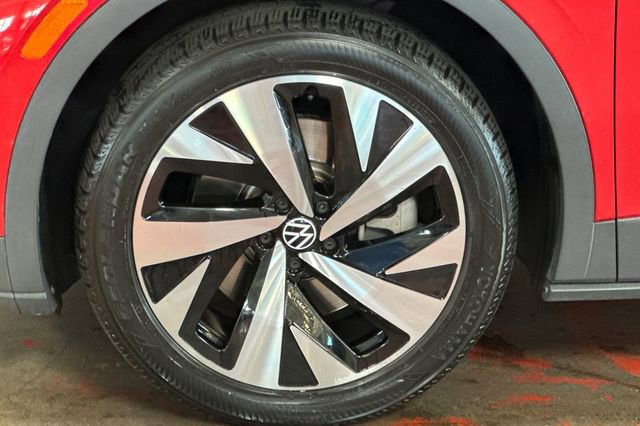 Certified 2021 Volkswagen ID.4 Pro S w/ Gradient Package image 35